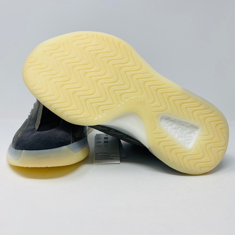 Adidas Yeezy Quantum Barium Basketball - Picture 5 of 7